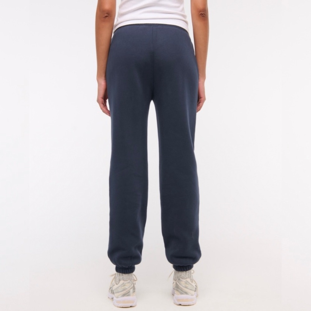 oversized sunday jogger - Picture 5 of 12